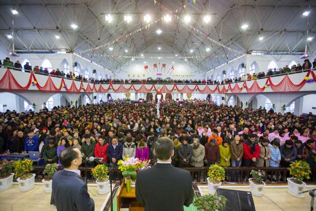 2天的布道会上，共有超过5000人来到现场聆听福音。（图：葛培理布道团官网）