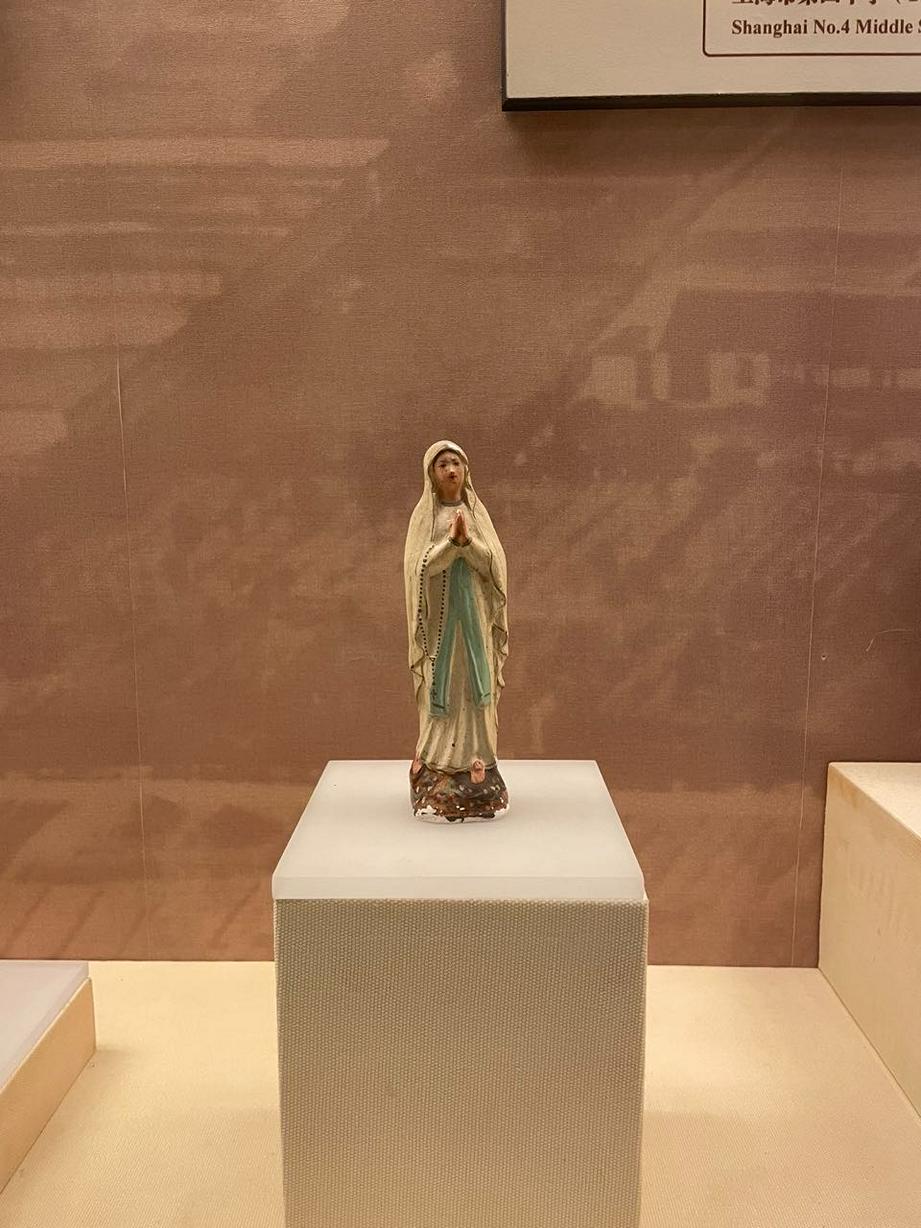 圣母玛利亚雕塑（图：基督时报/舒念）
