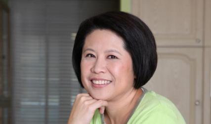 蒋佩蓉是三个儿子的好妈妈，丈夫的好妻子，在经营家庭方面有独特的看见。现居住于北京。